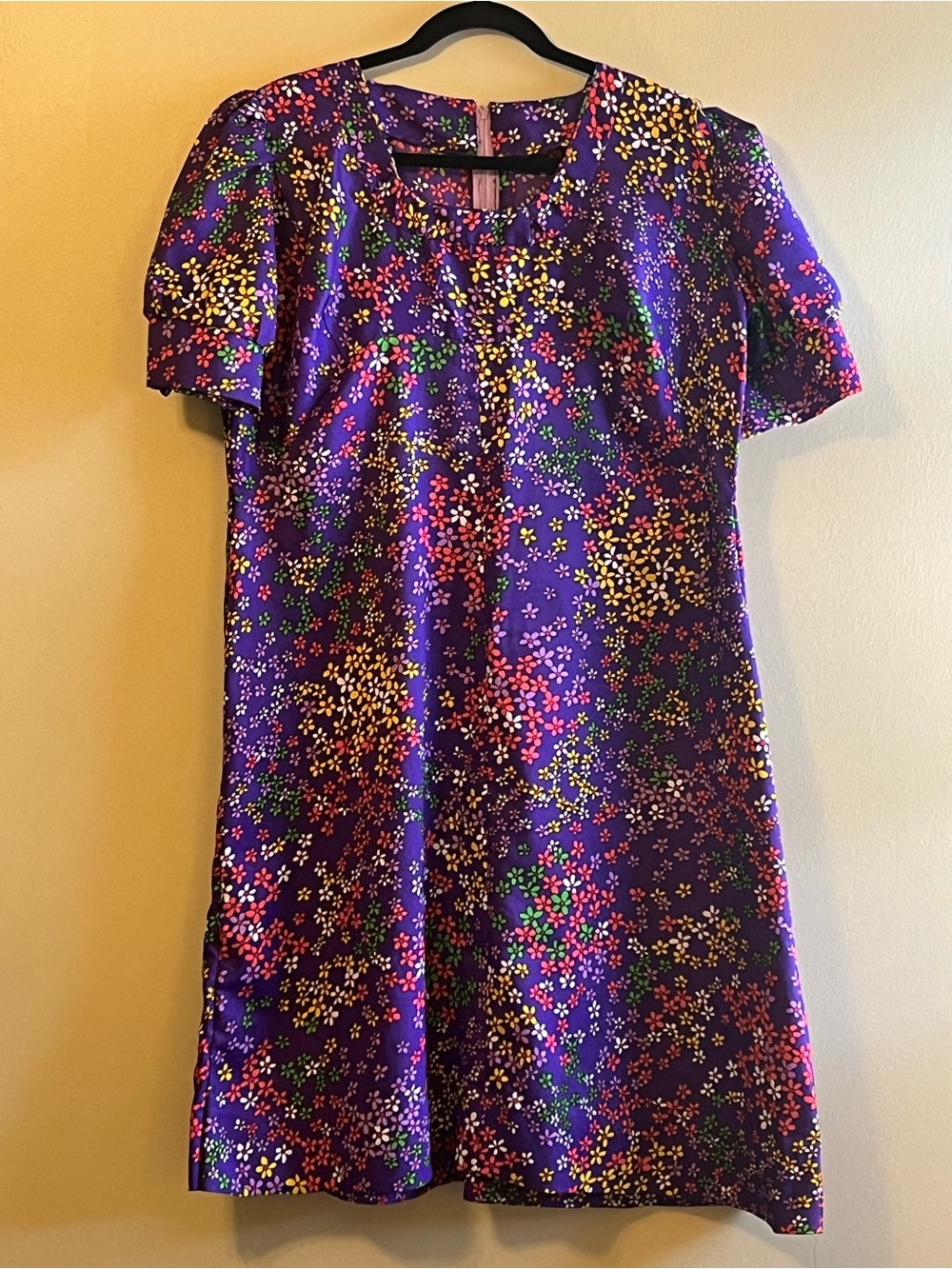 Vintage 1960’s Purple Floral Shift Dress with puffed sleeves